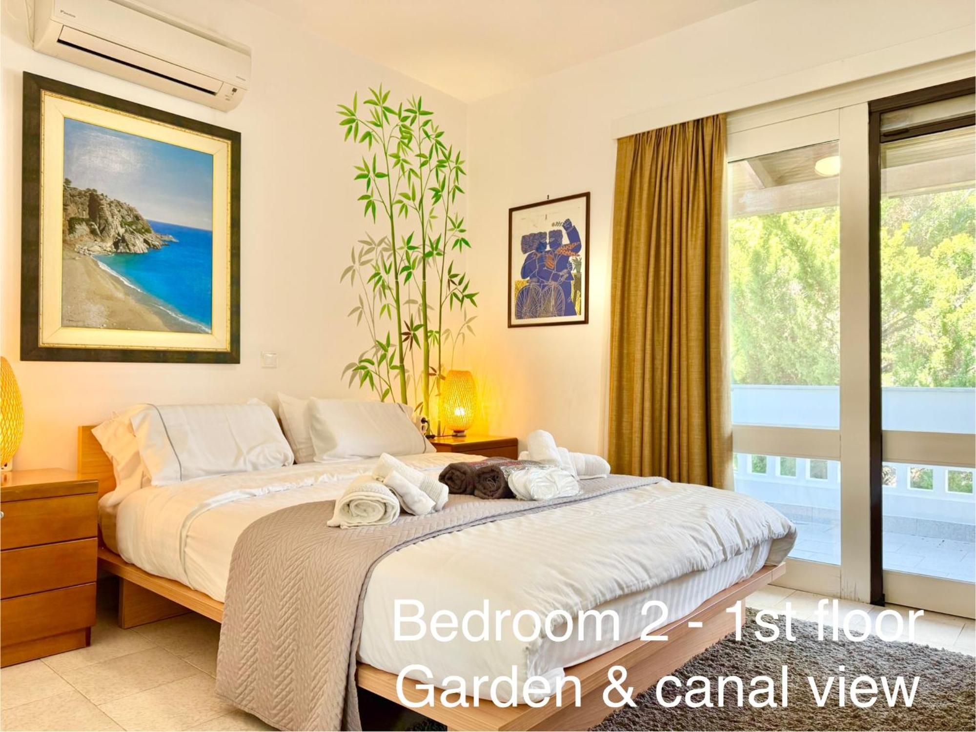 Villasonboard Dock Villa 3 Bed, 3 Bath, Canal, Greek Venice Porto Hydra Plépi Exteriör bild