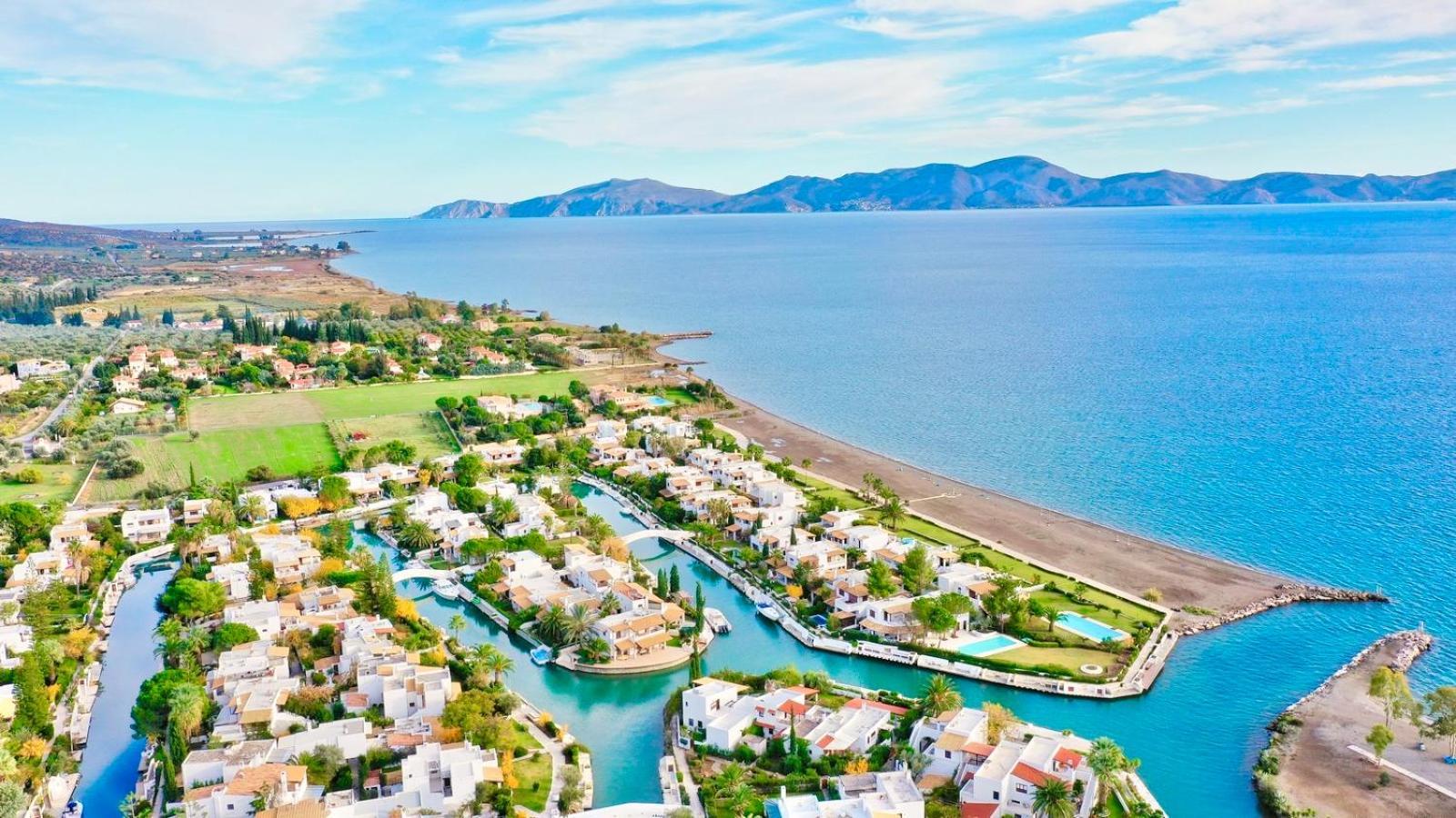 Villasonboard Dock Villa 3 Bed, 3 Bath, Canal, Greek Venice Porto Hydra Plépi Exteriör bild